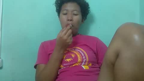 noella711128 online show from December 18, 8:42 am