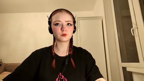 Lisa online show from February 24, 7:28 pm