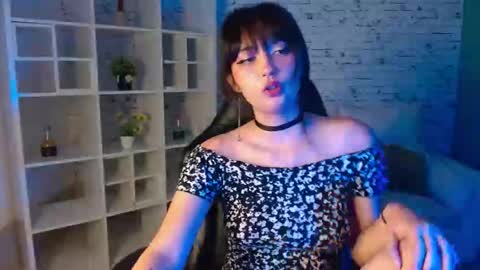 Snapshot of noeva_ chatting on September 25, 11:23 pm Noeva online show from September 25, 11:23 pm