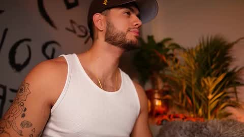 Snapshot of noha_miler chatting on September 11, 11:39 pm kevin online show from September 11, 11:39 pm