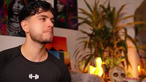 kevin online show from March 4, 12:18 am