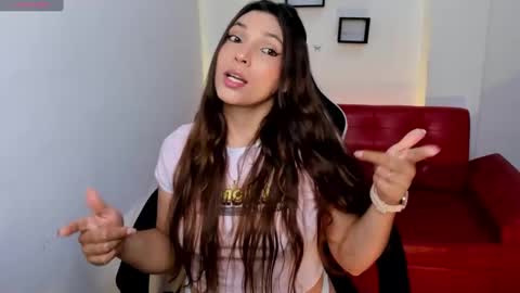 Snapshot of nora22xx chatting on September 23, 3:33 am Nora online show from September 23, 3:33 am
