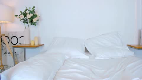 noraaddams online show from November 16, 4:25 am