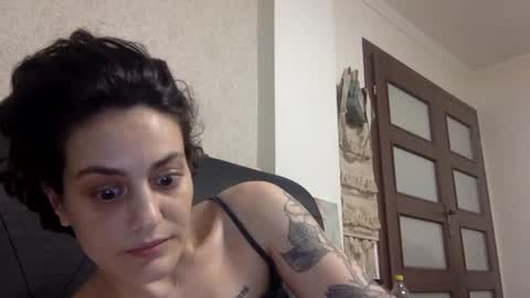 norablues online show from July 8, 7:39 pm