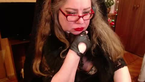 miss Tress online show from March 9, 1:25 am