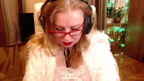 miss Tress online show from February 21, 8:56 pm