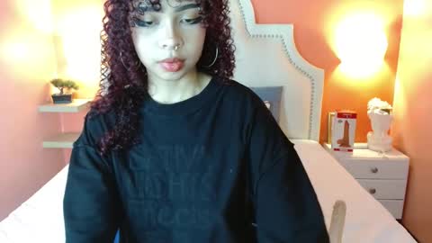 Snapshot of north_sweet_ chatting on February 23, 6:45 pm N O R T H online show from February 23, 6:45 pm