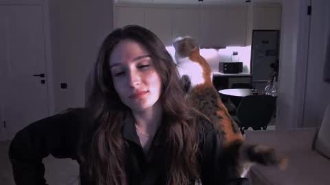 Snapshot of north_valkyrie chatting on October 1, 11:36 pm Hazel online show from October 1, 11:36 pm