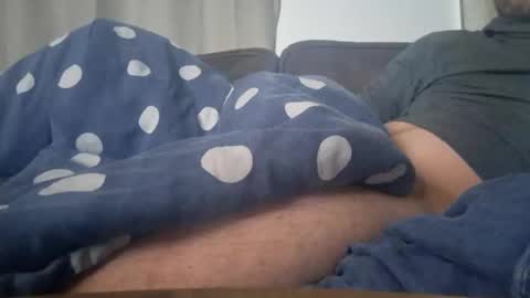 nostrezzzcum online show from January 9, 8:13 am