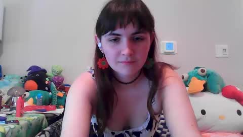Snapshot of notchocomilky chatting on September 27, 4:27 pm Milk online show from September 27, 4:27 pm