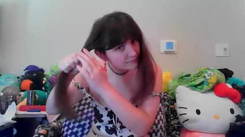 Snapshot of notchocomilky chatting on October 12, 3:59 pm Milk online show from October 12, 3:59 pm
