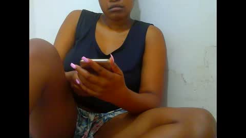 Snapshot of notoy1 chatting on October 19, 10:20 am notoy1 online show from October 19, 10:20 am