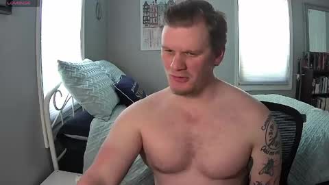 Embarrassed Naked online show from June 3, 6:24 pm