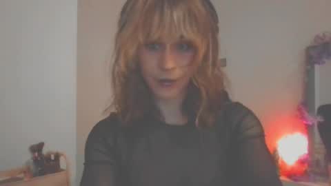 Lucy online show from August 7, 2:54 am