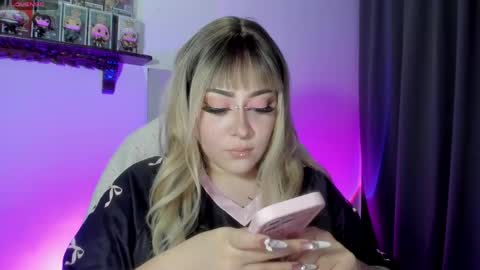  s online show from May 30, 2:43 am