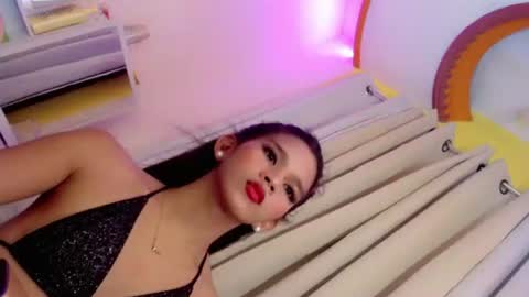 nova_licious online show from June 9, 8:41 pm