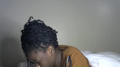 novaah online show from November 10, 7:44 am