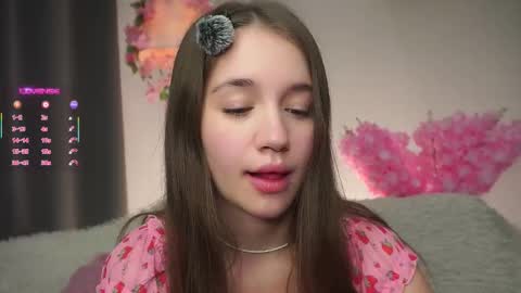 Snapshot of now_you_know chatting on October 14, 1:08 am Dina online show from October 14, 1:08 am