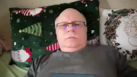 nukiss online show from February 6, 9:35 am