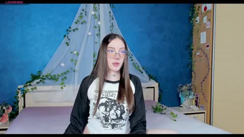 Kat online show from January 28, 7:00 pm