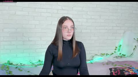 Kat online show from February 11, 6:01 pm