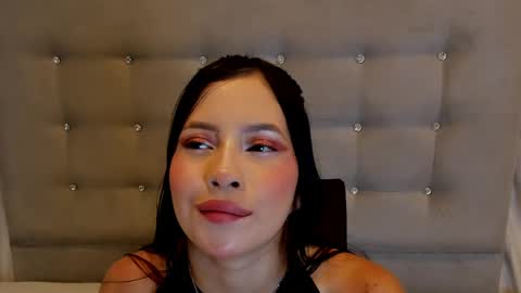 xionela gates online show from April 5, 8:06 pm