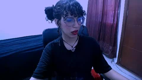 Nyxxei online show from April 22, 9:44 pm