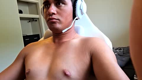 nzfoxyl online show from October 28, 2:45 am