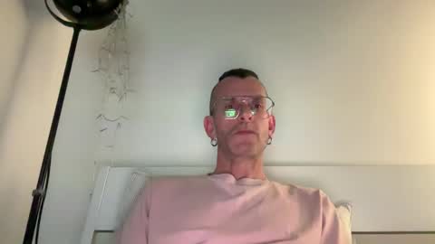 Jonathan Deep online show from June 7, 10:15 pm