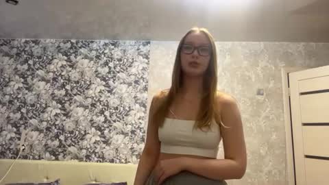 Alisa online show from June 10, 11:42 am