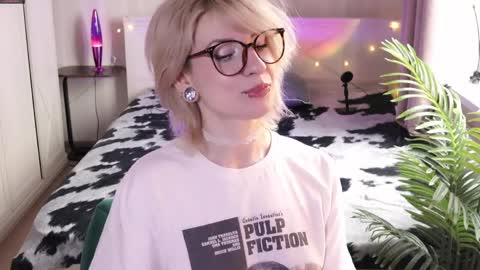 Moonlight online show from April 4, 9:27 am