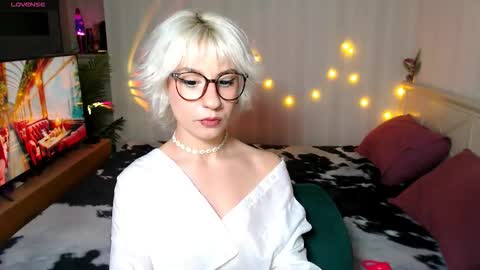 Moonlight online show from December 20, 11:17 am