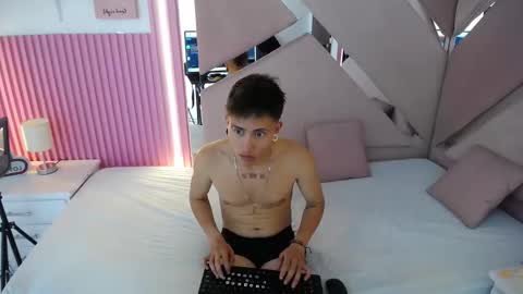 oblivionlove online show from January 31, 8:17 pm