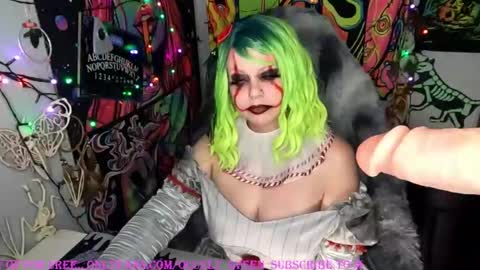 occvlt qveen online show from October 14, 4:59 am