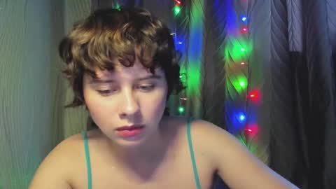 Evie online show from October 25, 12:38 pm