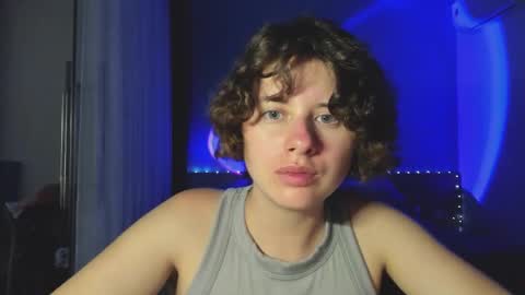 Evie online show from January 31, 1:12 pm