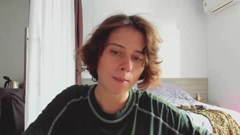 Evie online show from March 10, 6:49 am