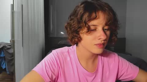 Evie online show from February 21, 12:17 pm