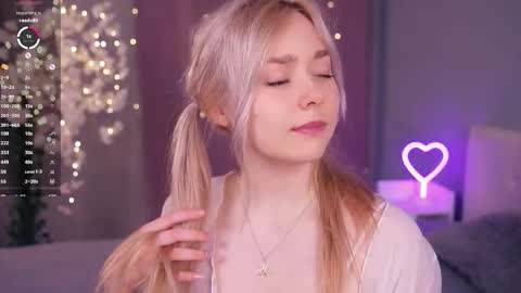 Alice online show from February 6, 6:43 pm