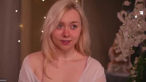 Alice online show from December 5, 8:50 pm