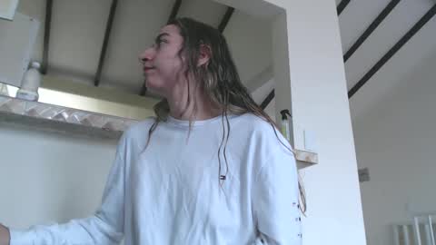 Snapshot of odette_brigh_ chatting on March 5, 4:02 pm Val online show from March 5, 4:02 pm