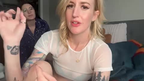 Tams online show from November 22, 6:39 pm