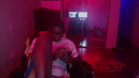 Money online show from December 14, 1:27 am