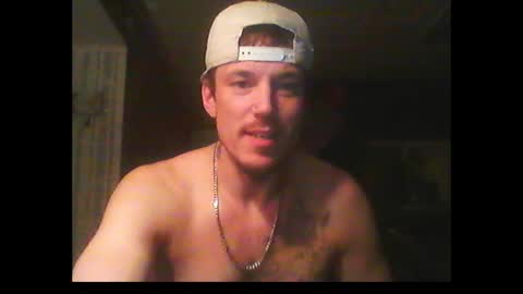 Snapshot of oh_you_know69 chatting on February 4, 3:54 am who dares  toss me some  tips lets have fun online show from February 4, 3:54 am