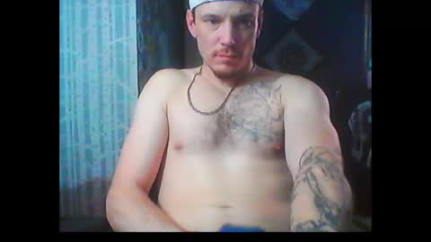 Snapshot of oh_you_know69 chatting on January 8, 7:56 pm who dares  toss me some  tips lets have fun online show from January 8, 7:56 pm