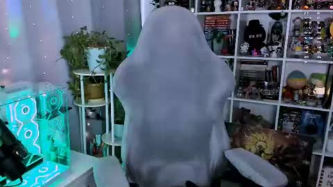 Clementine  Clem  online show from June 19, 10:21 am