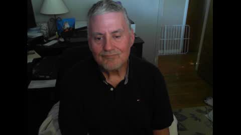 Snapshot of ohfukitsbob chatting on October 9, 8:36 pm ohfukitsbob online show from October 9, 8:36 pm