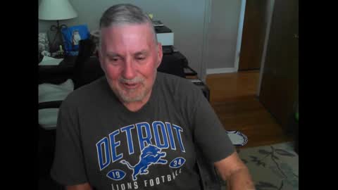 Snapshot of ohfukitsbob chatting on September 19, 3:27 pm ohfukitsbob online show from September 19, 3:27 pm