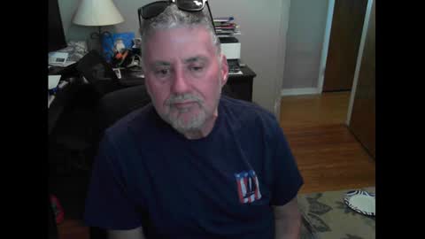 Snapshot of ohfukitsbob chatting on October 14, 2:20 pm ohfukitsbob online show from October 14, 2:20 pm