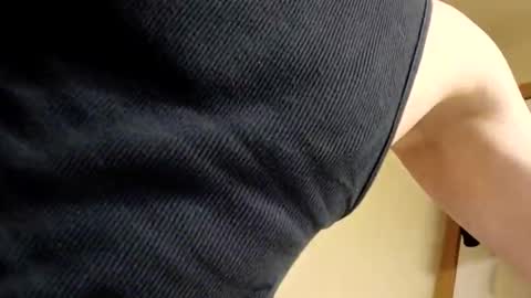 Snapshot of ohjaybones chatting on October 22, 1:53 am ohjaybones online show from October 22, 1:53 am